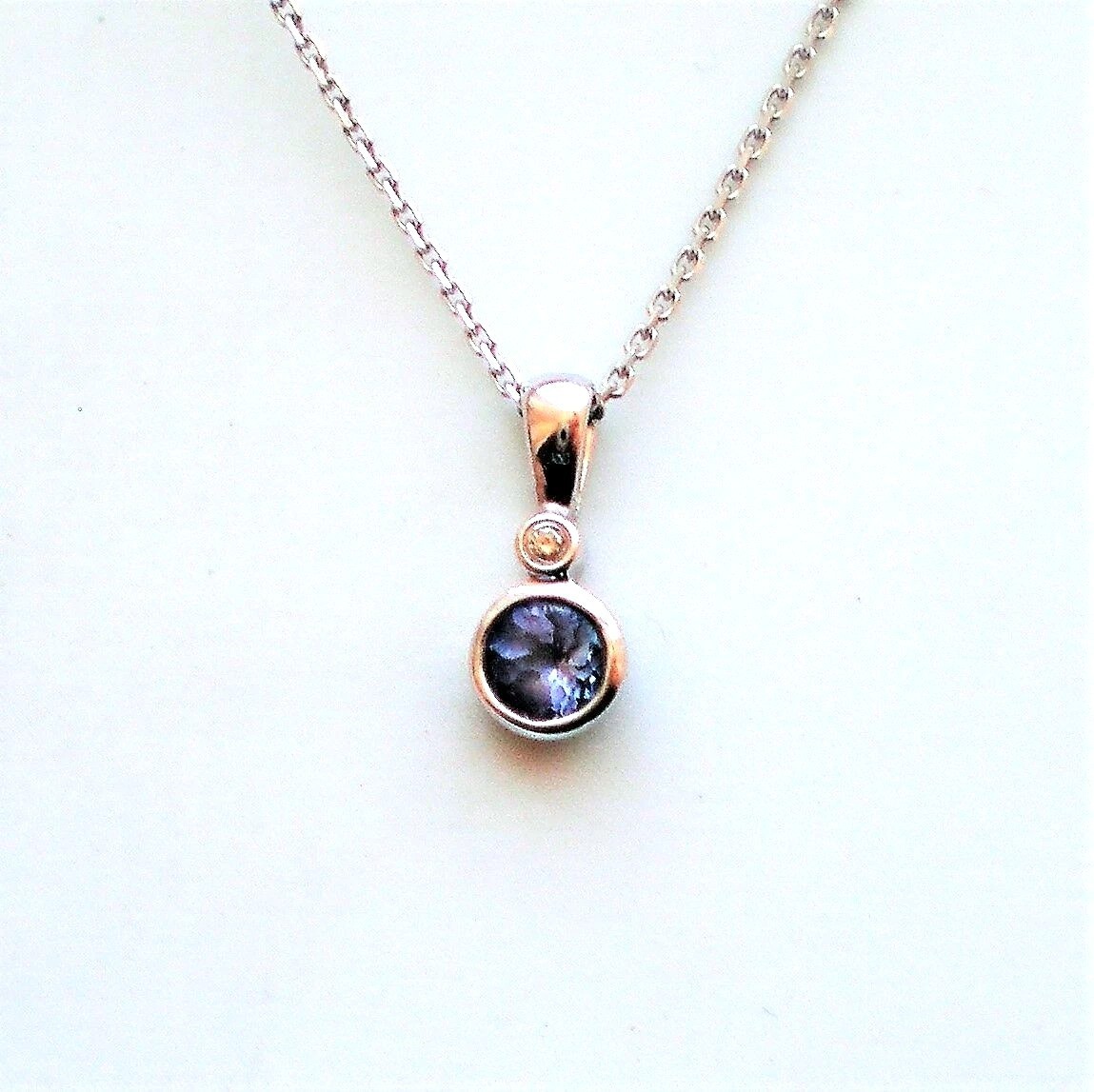 Designer Solid 14K White Gold 0.26CT Tanzanite Diamond Pendant Necklace Chain