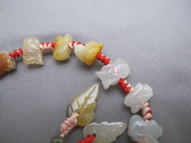 Fine CHINESE Carved Stone ZODIAC ANIMALS Bead CORD BRACELET-6 3/4 Inches