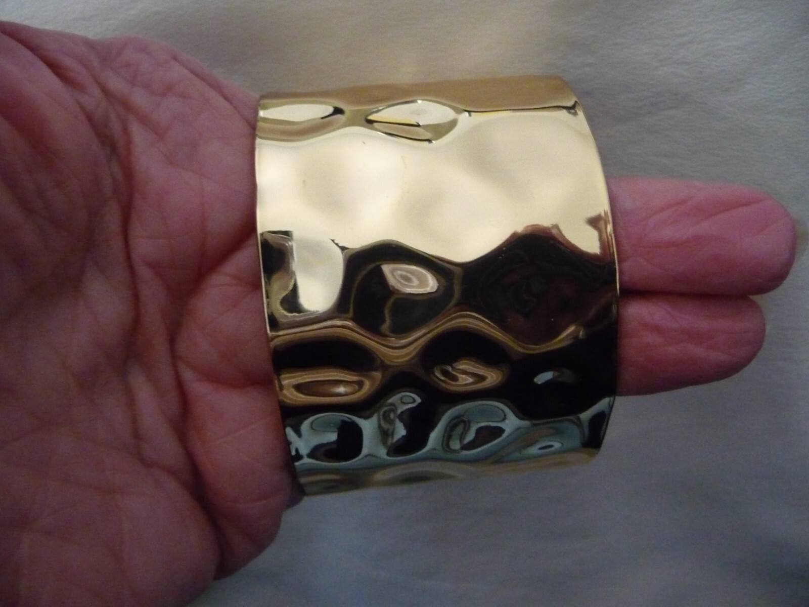 CUFF 1 3/4′ WIDE TEXTURED GOLD TONE BRACELET #28/19