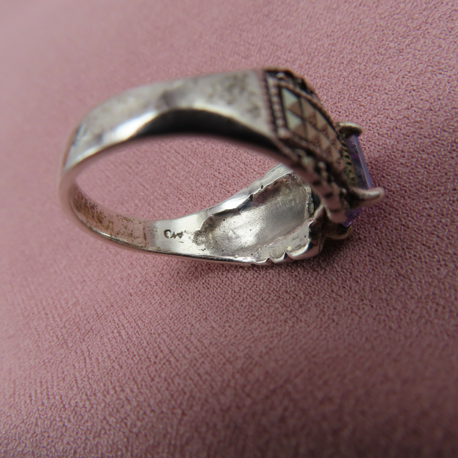 CW Sterling Silver Ring Vintage Purple Solitaire Crystal Size 8 Marcasites 544a
