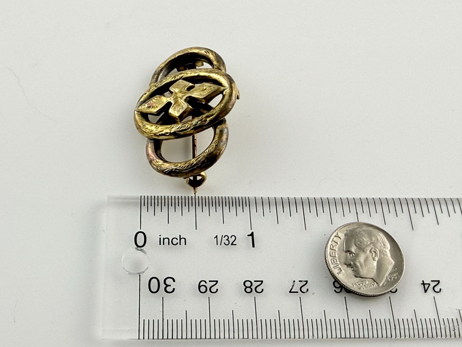Antique Victorian Era Unmarked Gold Fill Pin Brooch 4.5g 1.5 Inch Width AS IS