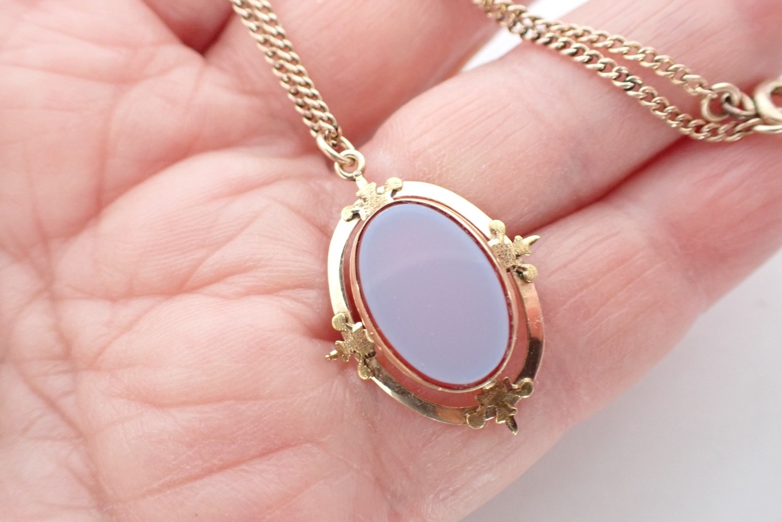 Vintage Antique Oval Nicolo Agate Pendant On Gold Filled Chain Necklace