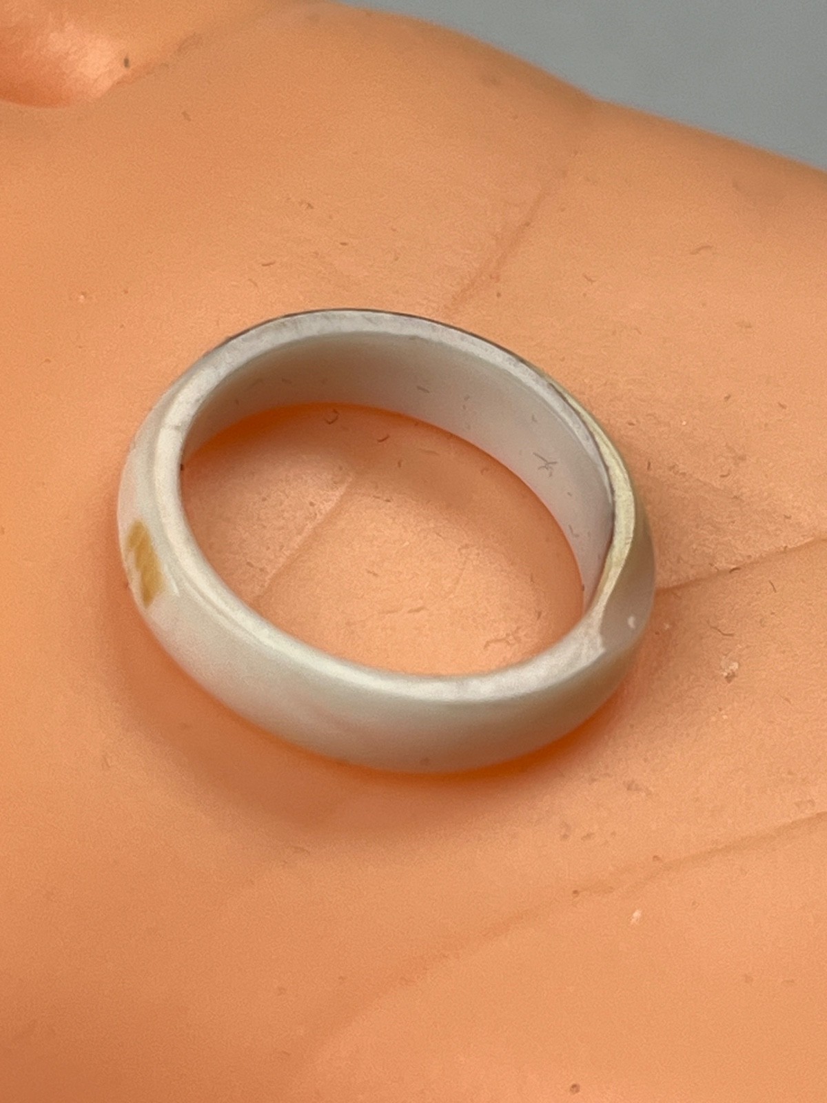 Simple Orange Cream & Flecks of Brown Seashell Stacking or Not Band Ring Size 5