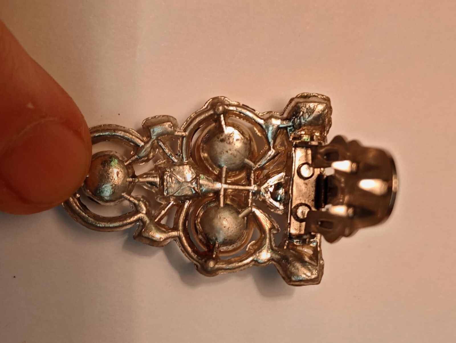 New England Glass Works Dress/Fur Clip