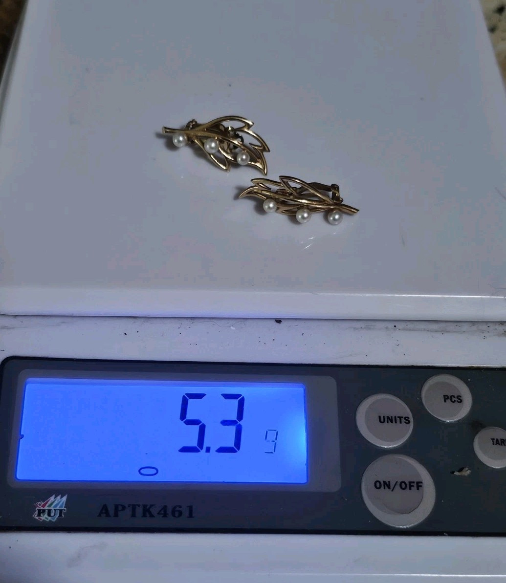 14K Yellow Gold Pearl Clip On Earrings Vintage Leaf Floral Designer 5.3 gm
