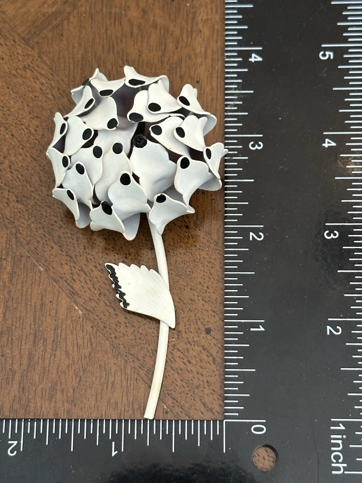 Vintage White & Black Enamel Flower Spray Brooch Nice!
