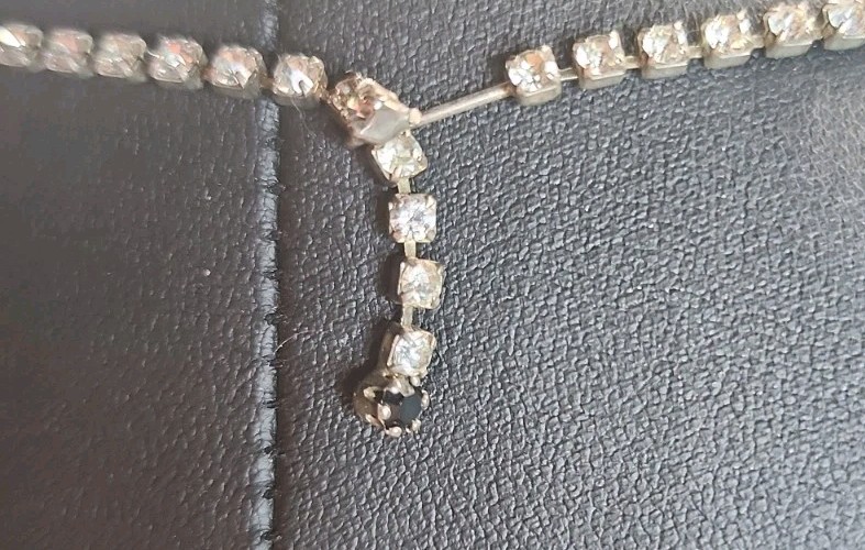Vintage 1950’s Silver Tone White & Black Rhinestone Cascade Necklace 16″ Rare
