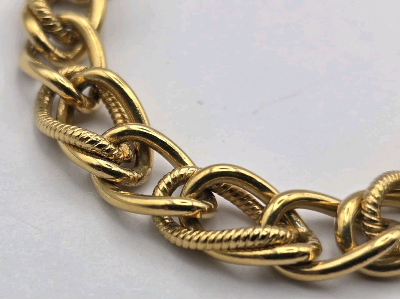 Vintage Monet Gold Tone Spiga Wheat Chain Necklace Signed Textured