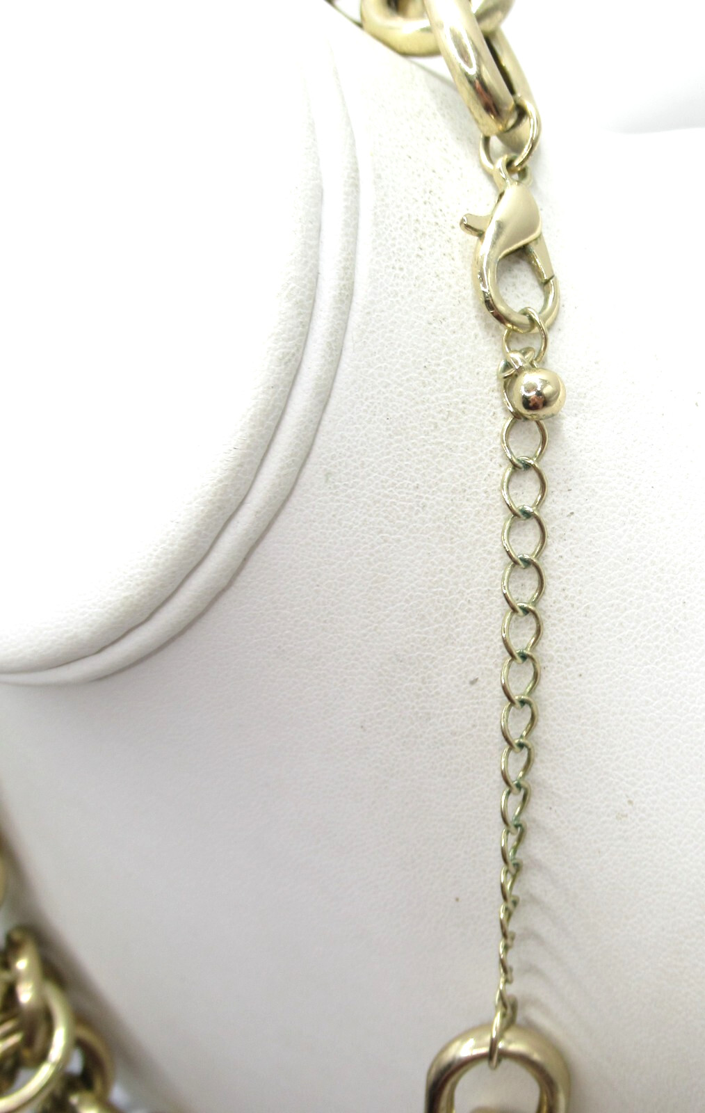 Gold Tone Metal Vintage Bold Links Chunky Loop Necklace