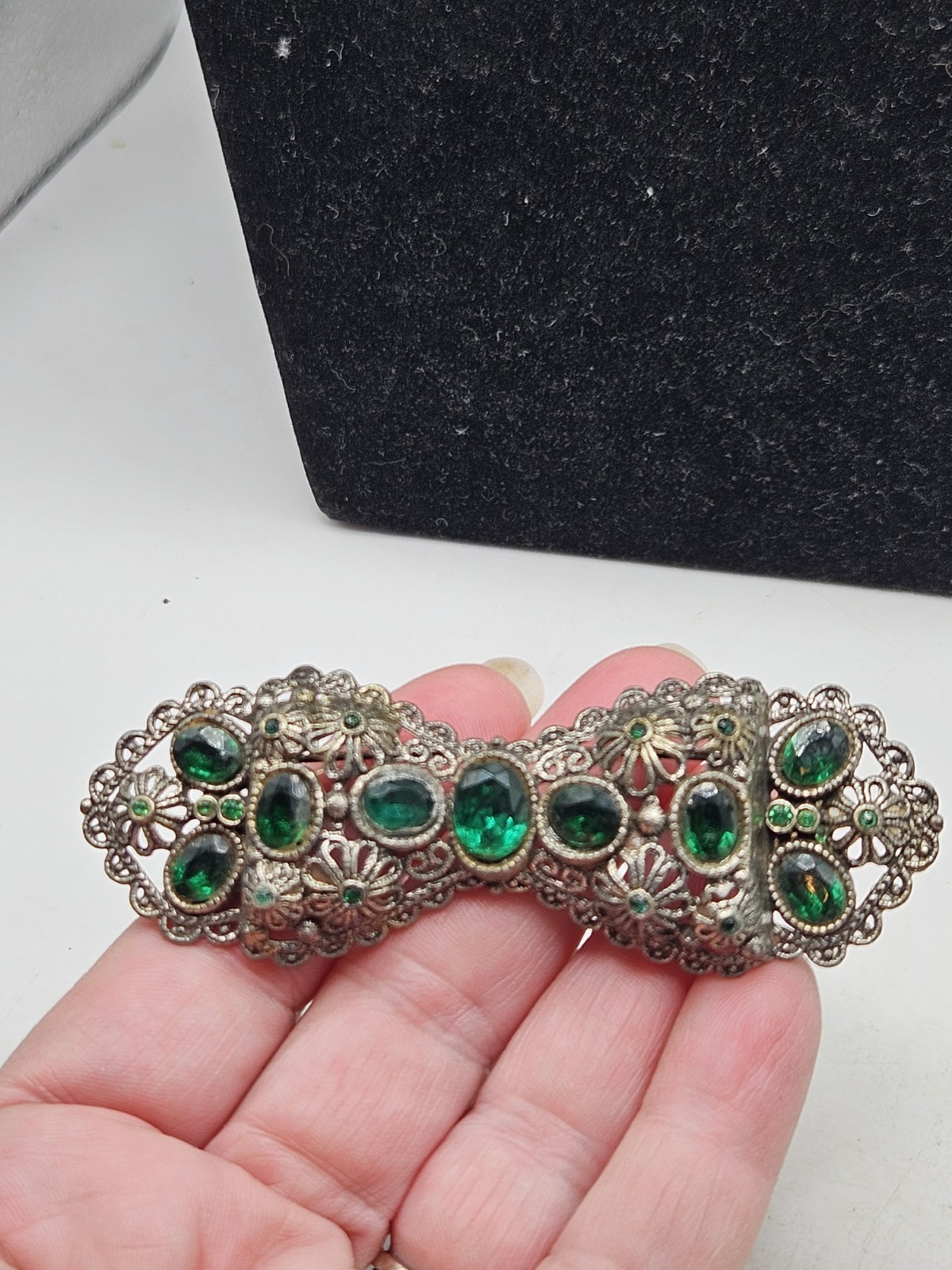 Vintage New England Glass Works (?) Green Rhinestone And Filligree Bow Brooch,