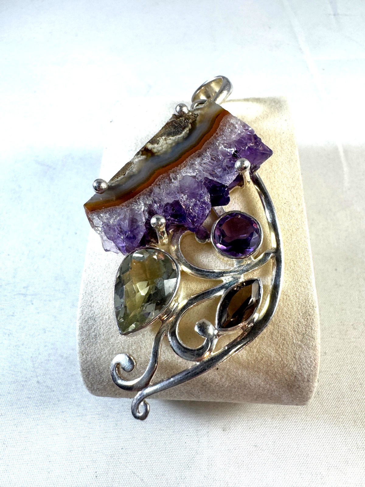 Vintage SJ Modernist sterling silver Purple Agate and crystal geode pendant