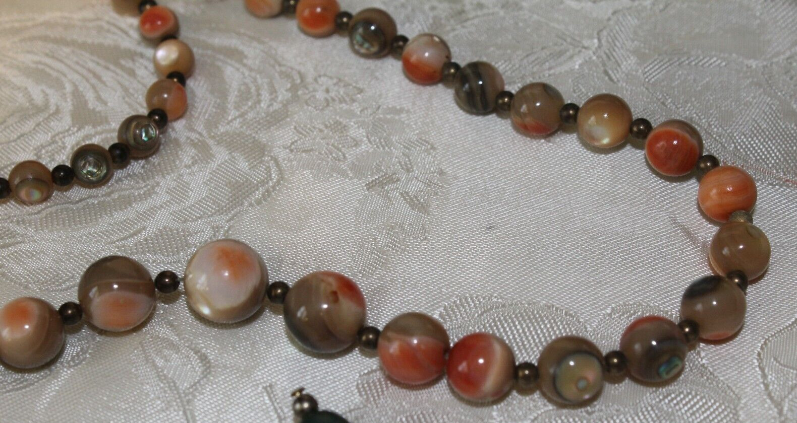 VTG ORANGE/BROWN CAT’S EYE GLASS BEADED NECKLACE+ BONUS DANGLE HOOKS GORGEOUS