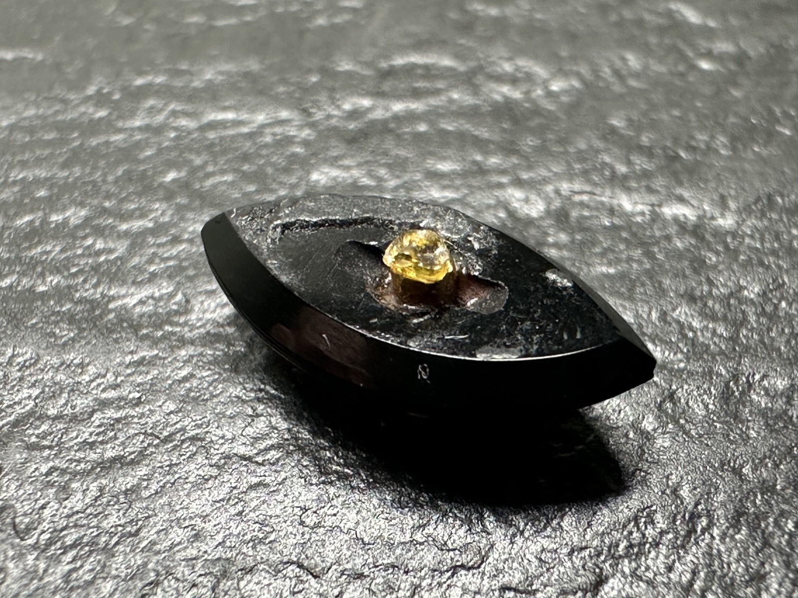 VINTAGE .5″ BLACK ONYX MARQUISE WITH 14K FLOWER & DIAMOND INSERT N328