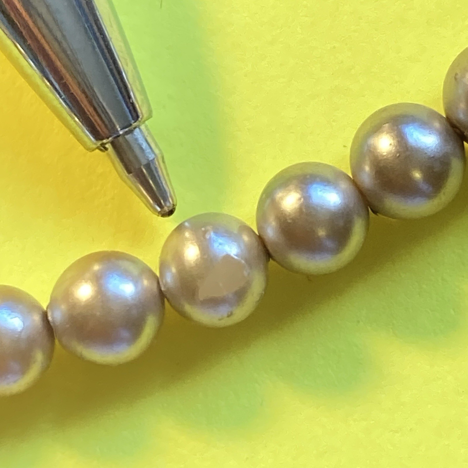 Vintage Faux Silver Tone Pearl and Rhinestone 14″ Necklace, Fish hook clasp, 31g