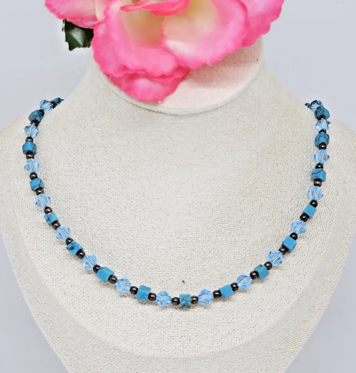 Blue Crystal & Howlite Stone Beaded Choker Necklace 925 Sterling Silver Clasp