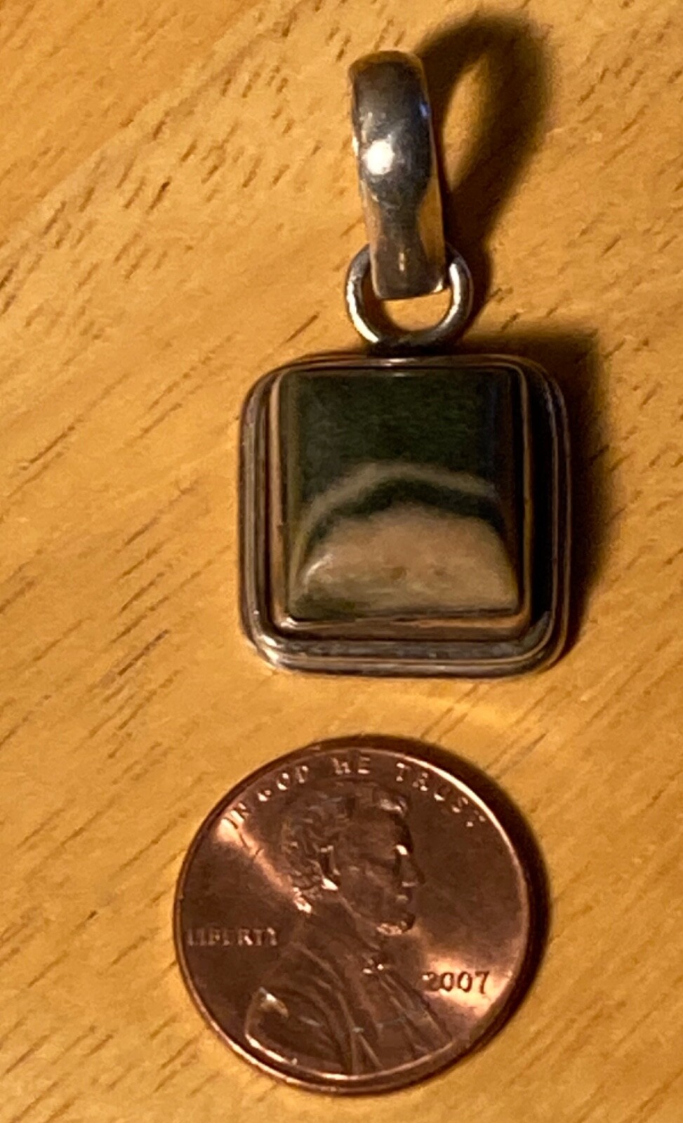 Beautiful Vintage Natural Gemstone Pendant (Mexican Agate maybe? Not sure )