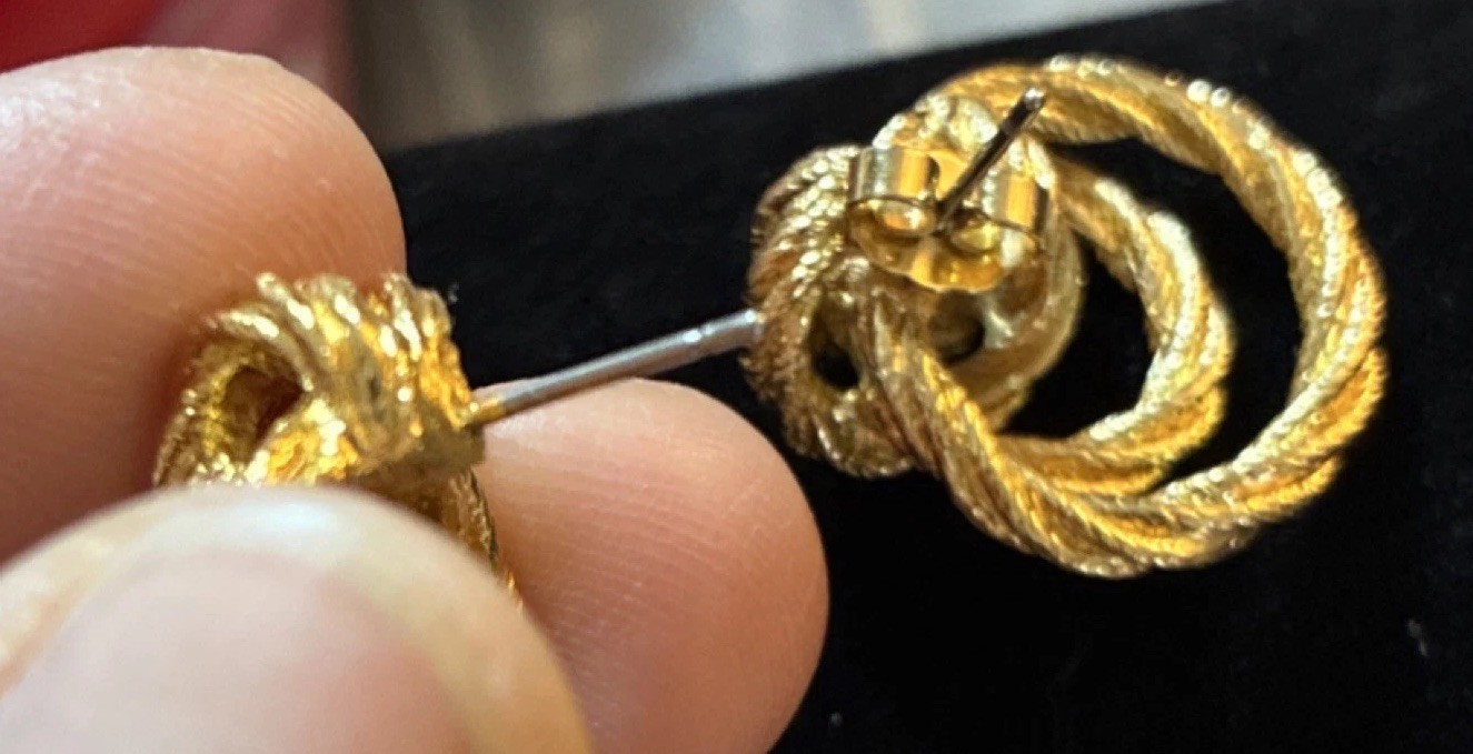Vintage Gold Tone Knot Earrings Butterfly Back Fashion Jewelry