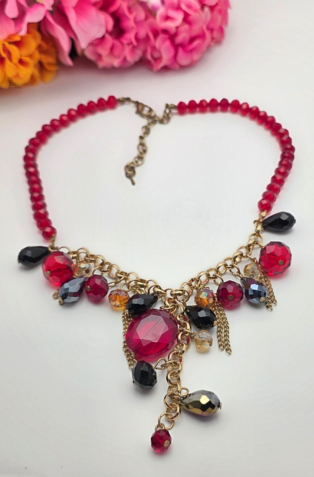 Vintage Red Black Crystal Fringe Necklace Gold Tone Faceted Bead Bib 20 In