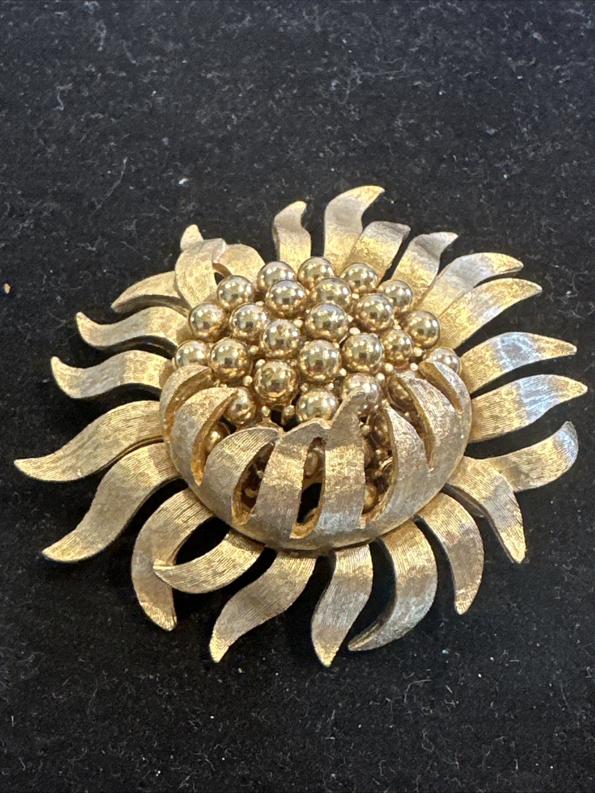 Vintage Crown Trifari Pin Brooch GoldTone Demi-Parure Sunflower Flower 2″