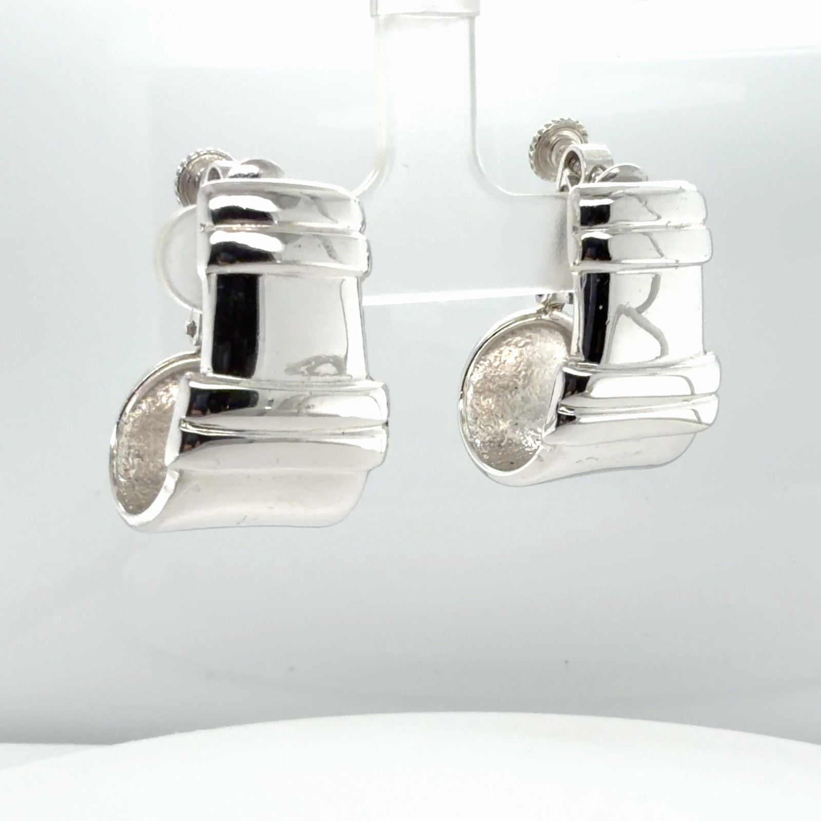 Vintage Napier Rhodium Plated Ribbed Hoop Adjustable Clip On Earrings