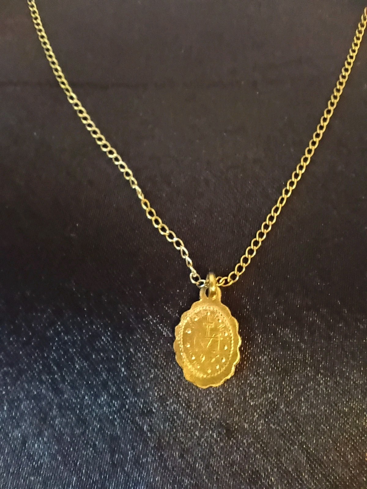 Vintage 12K Gold Plated Miraculous Medal Charm Chain Necklace