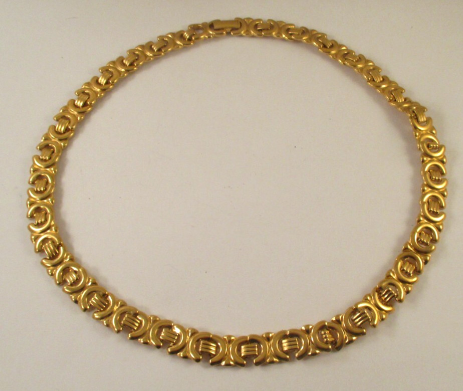 (4) Vintage GOLD TONE PLATED NECKLACES