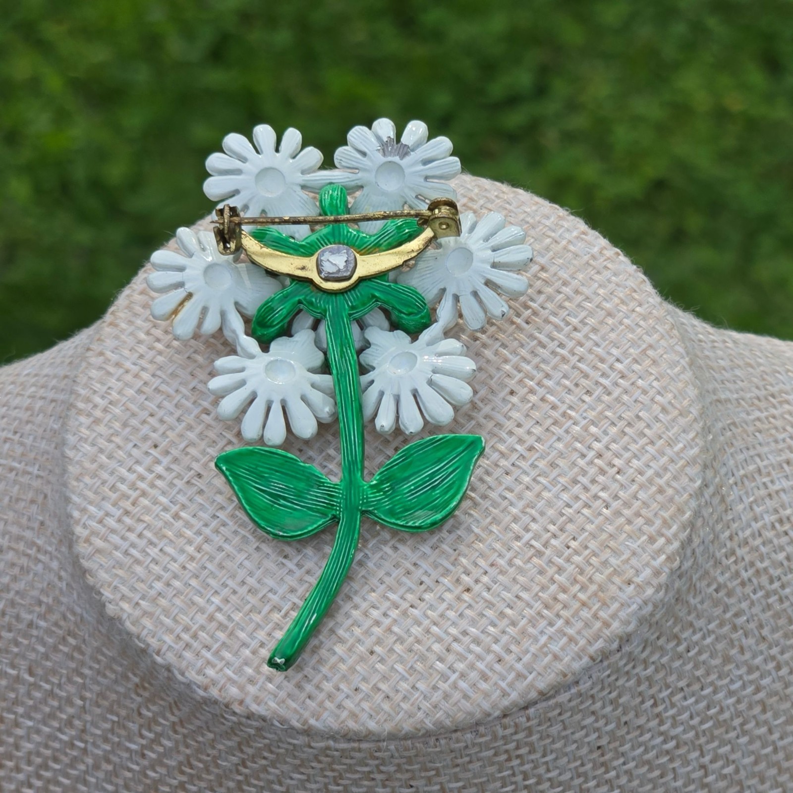 Vintage Daisy Brooch White Enamel Floral Bouquet Garden Flower Pin Neon center