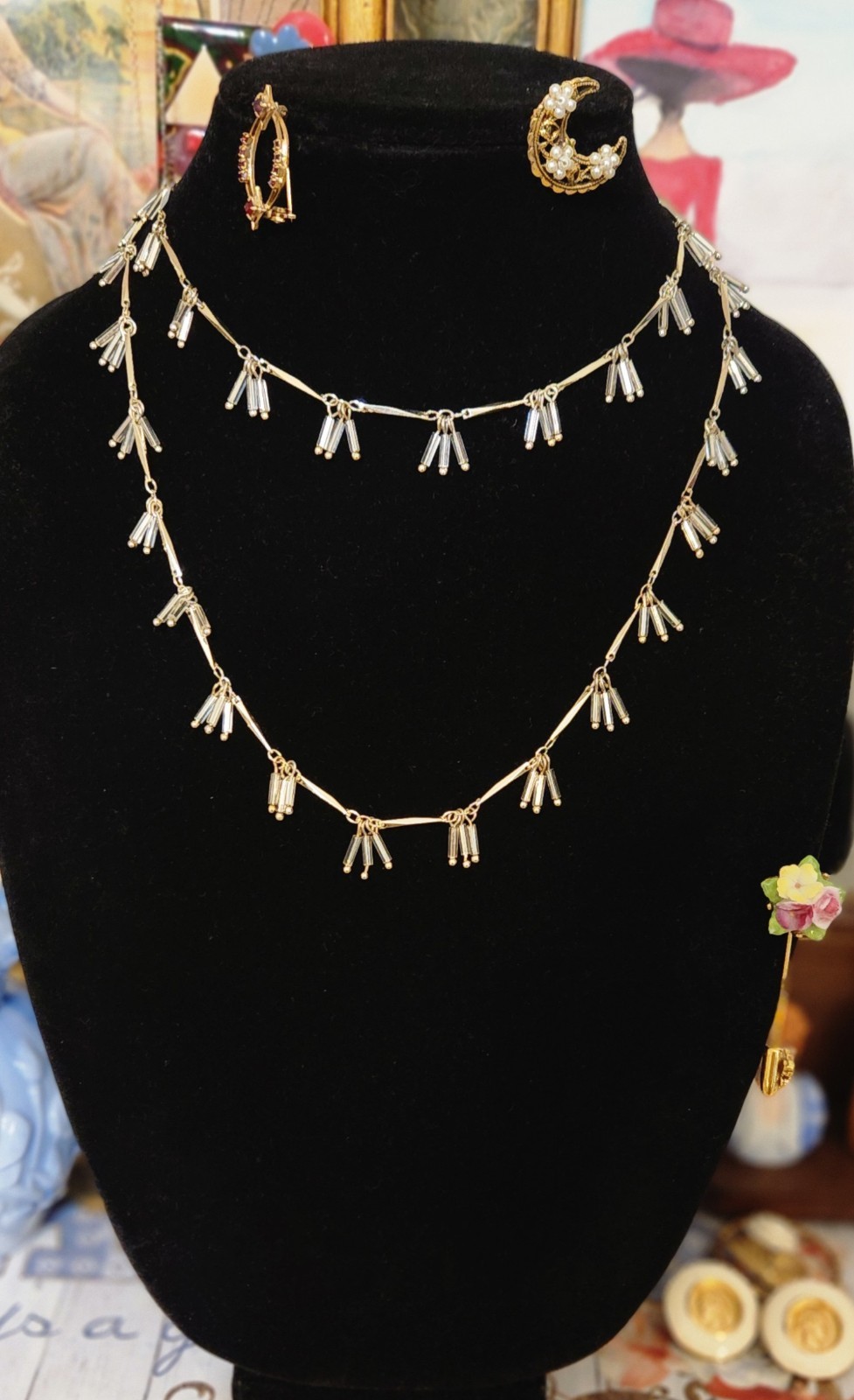 VTG Goldtone, Clear Elongated Glass charm Beads, Station Necklace