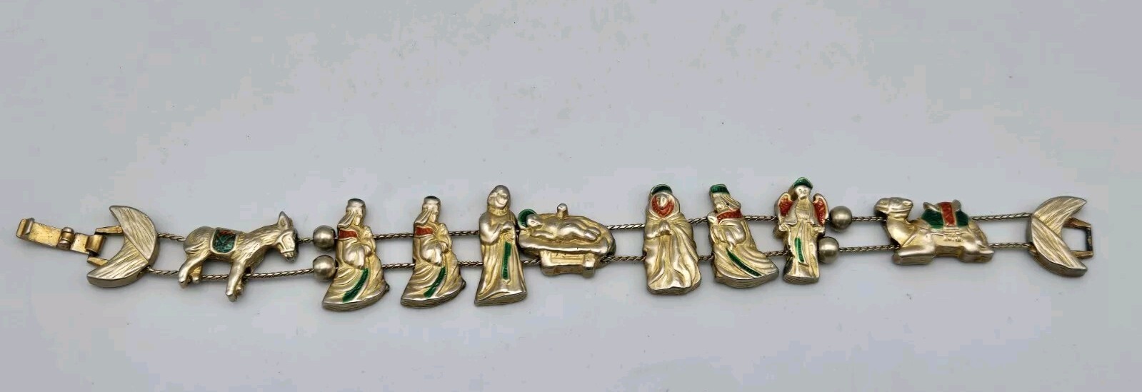 VTG Medici Two Sisters Slide Charm Bracelet Nativity Christmas Scene Gold Tone