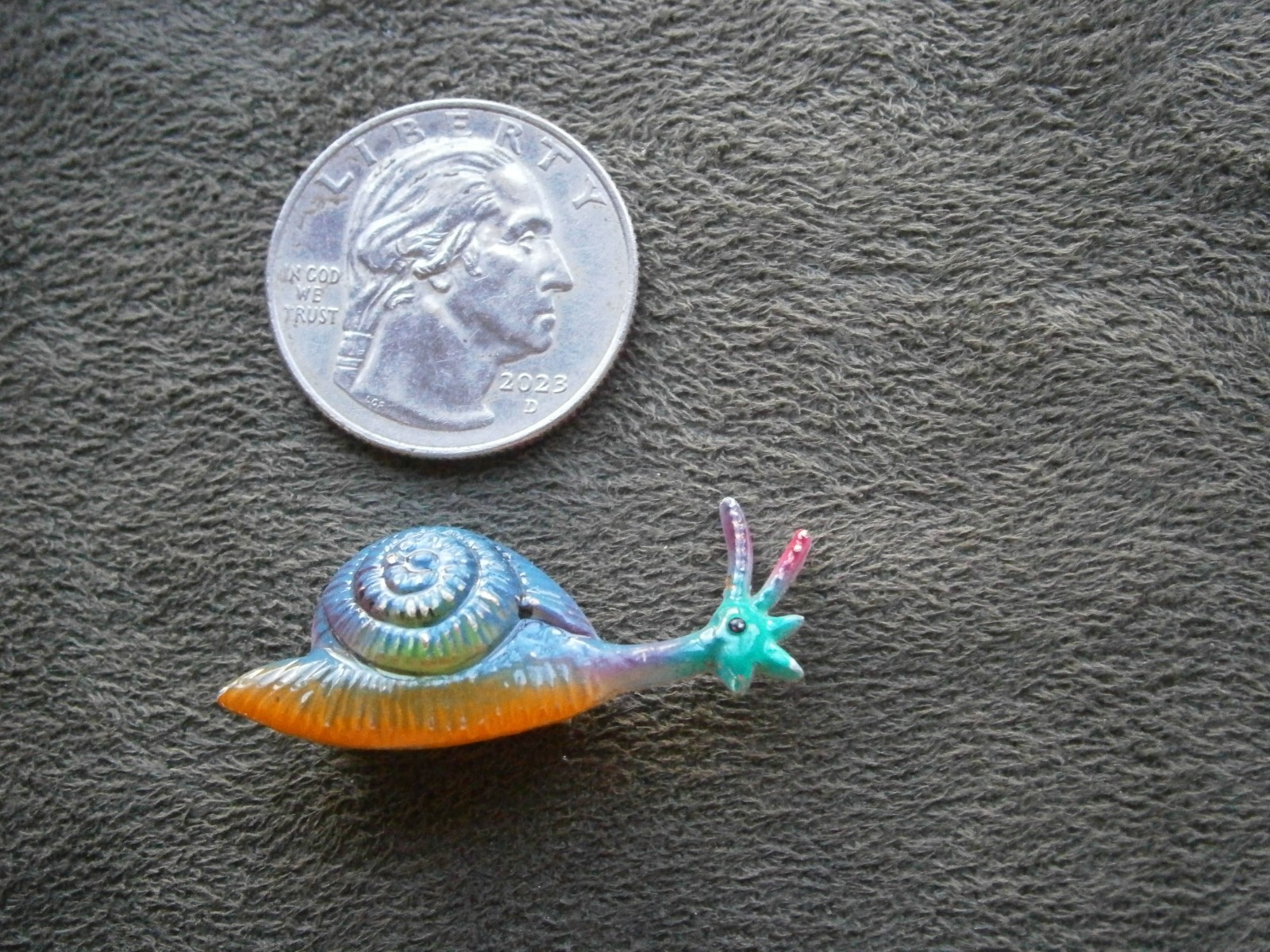 Lightweight Colorful Enamel Snail Vintage Brooch Pin Badge 2.1g