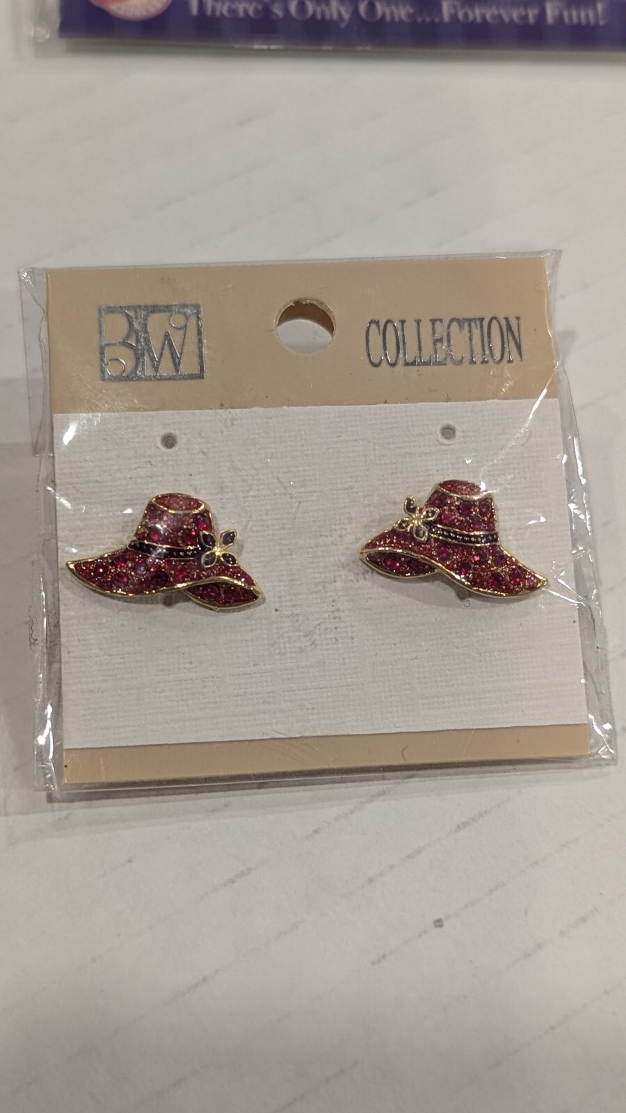 Red Hat Society Brooches Pins Earrings (2) Are New In Original Packaging
