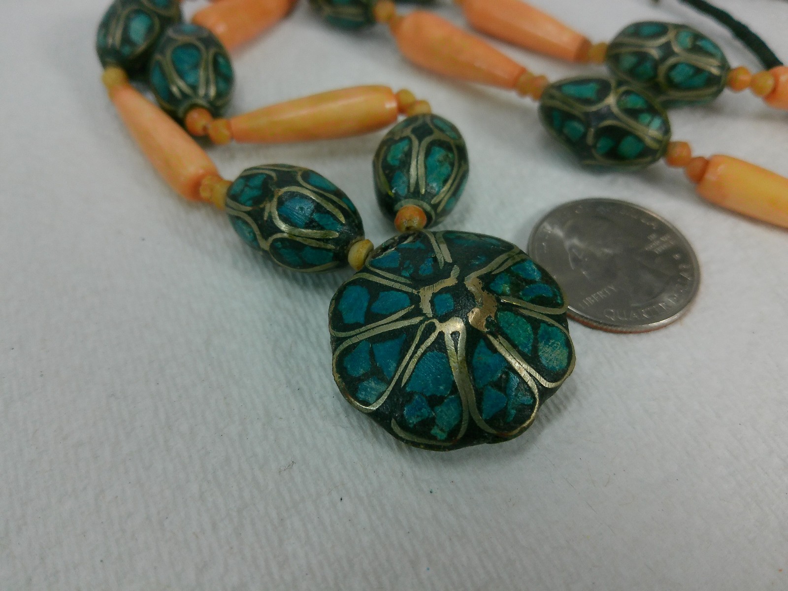 Vtg Turqoise Chip Inlay Silver Cow Bone Beaded Tribal Flower Pendant Necklace