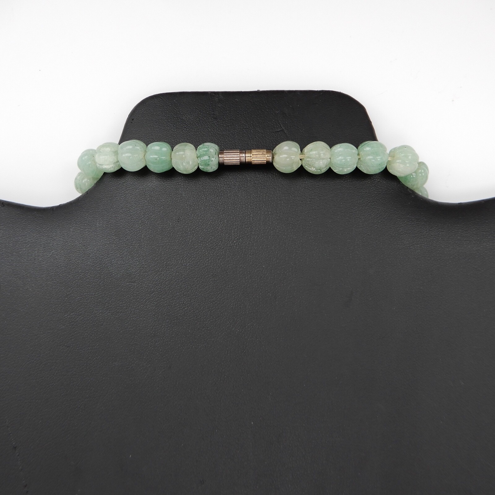 Carved Green Jade Graduated 12mm Pumpkin Bead Necklace 30” Barrel Clasp 124 gr
