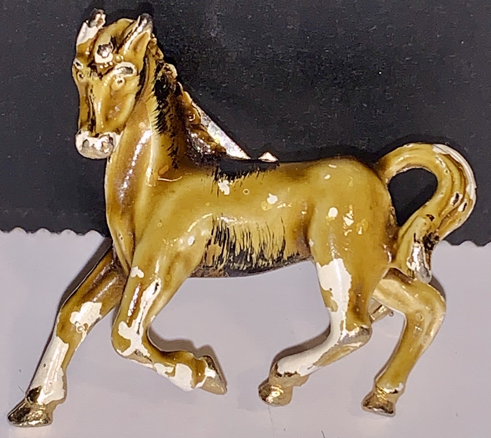 Gold Tone Enamel Paint Horse Equestrian Brooch Vintage
