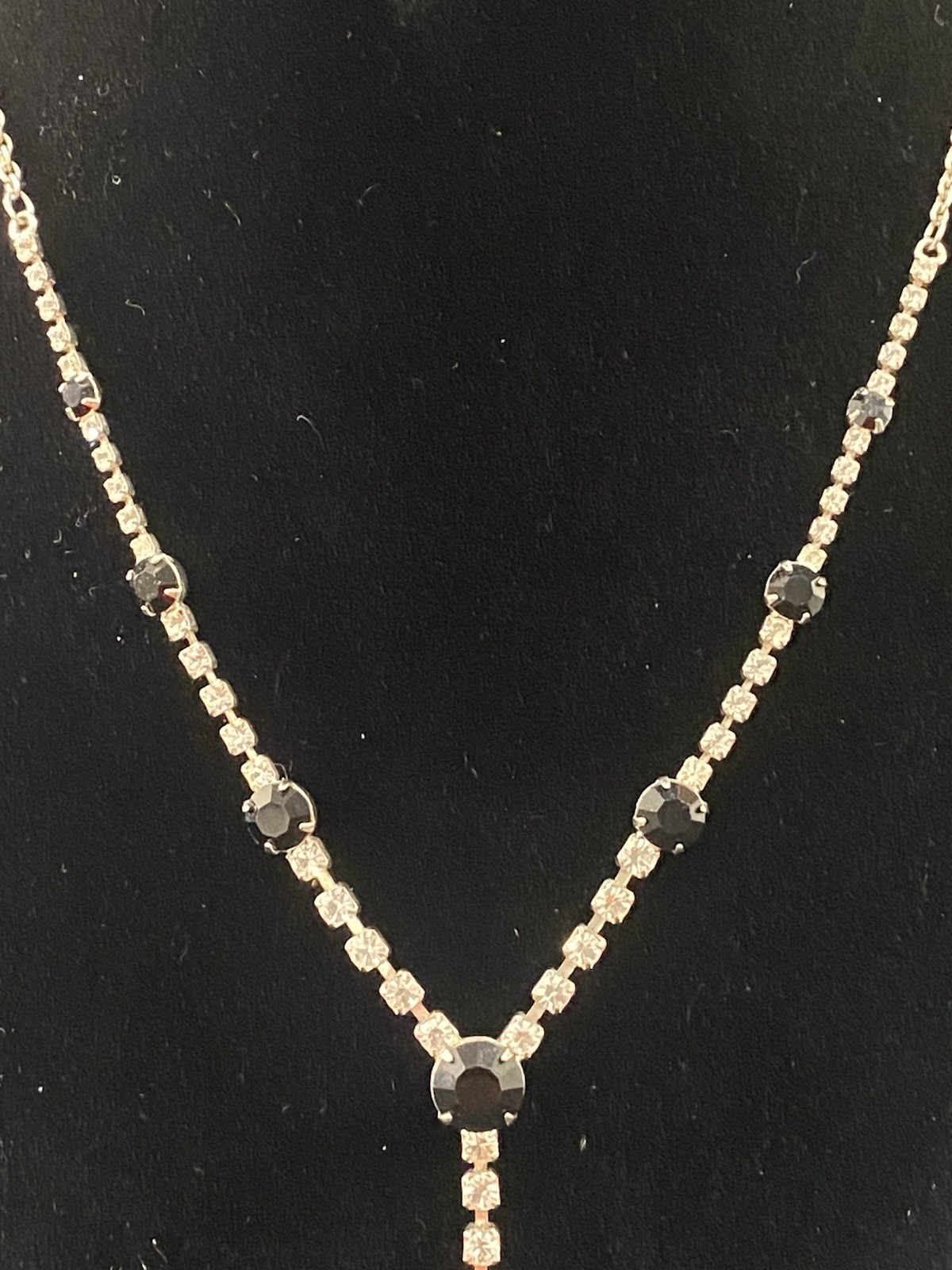 Vintage Silver Tone Faux Onyx Rhinestone Necklace 15-17 Inches
