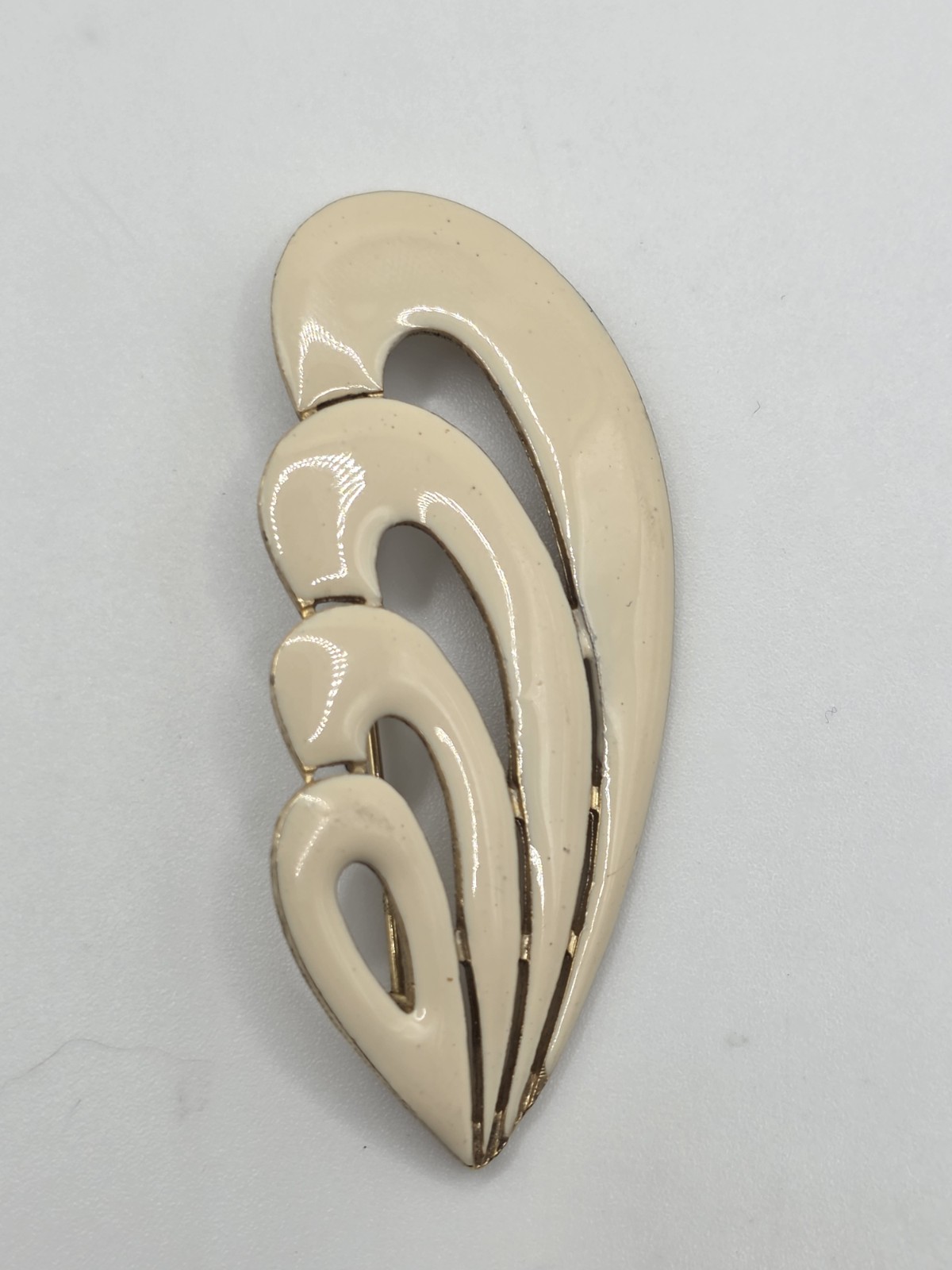 Vintage Ivory Enamel And Gold Tone Swirl Brooch Pin
