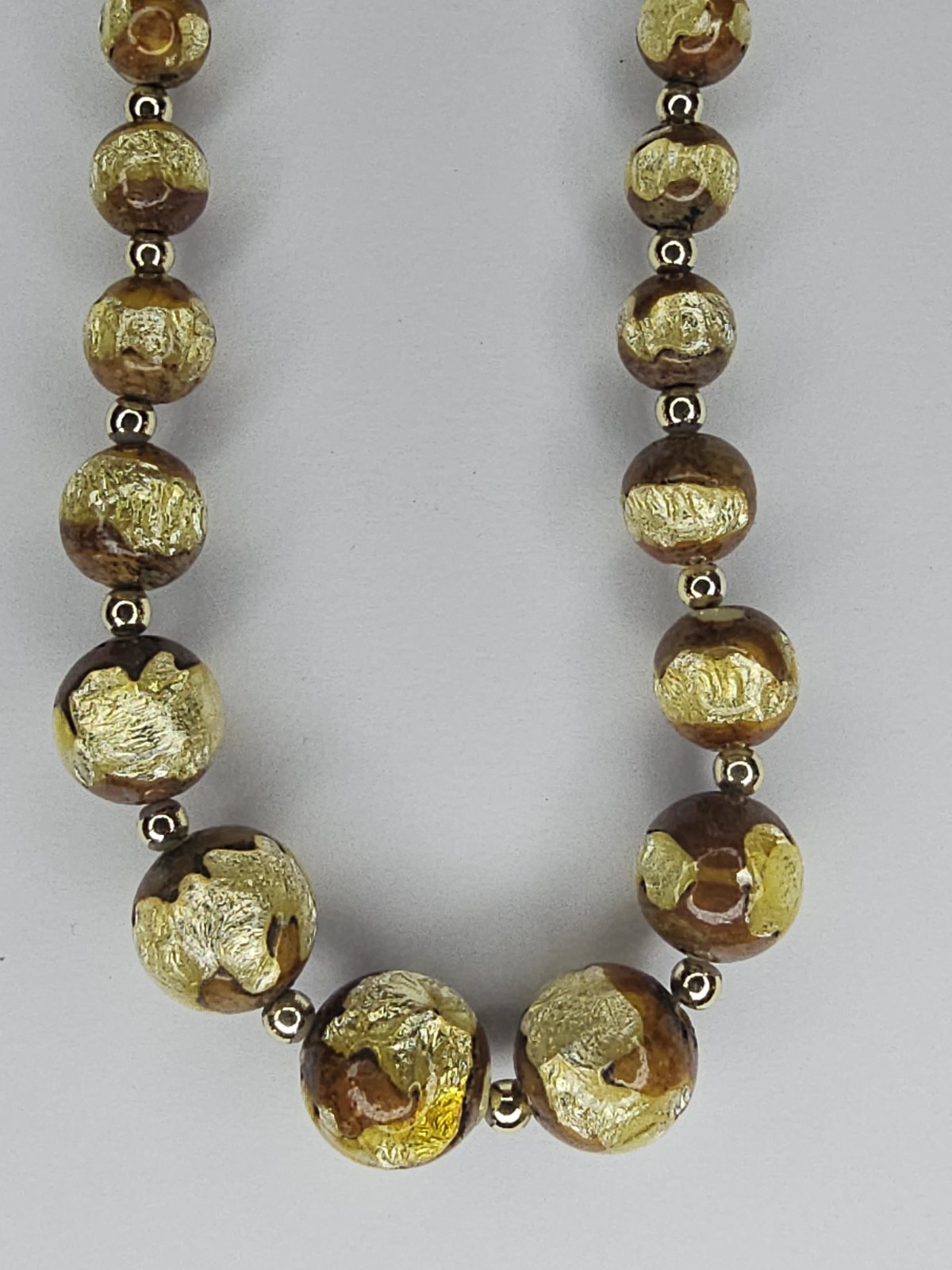 Vintage Murano Style Venetian Gold Foil Art Glass Bead Necklace 22″ Amber