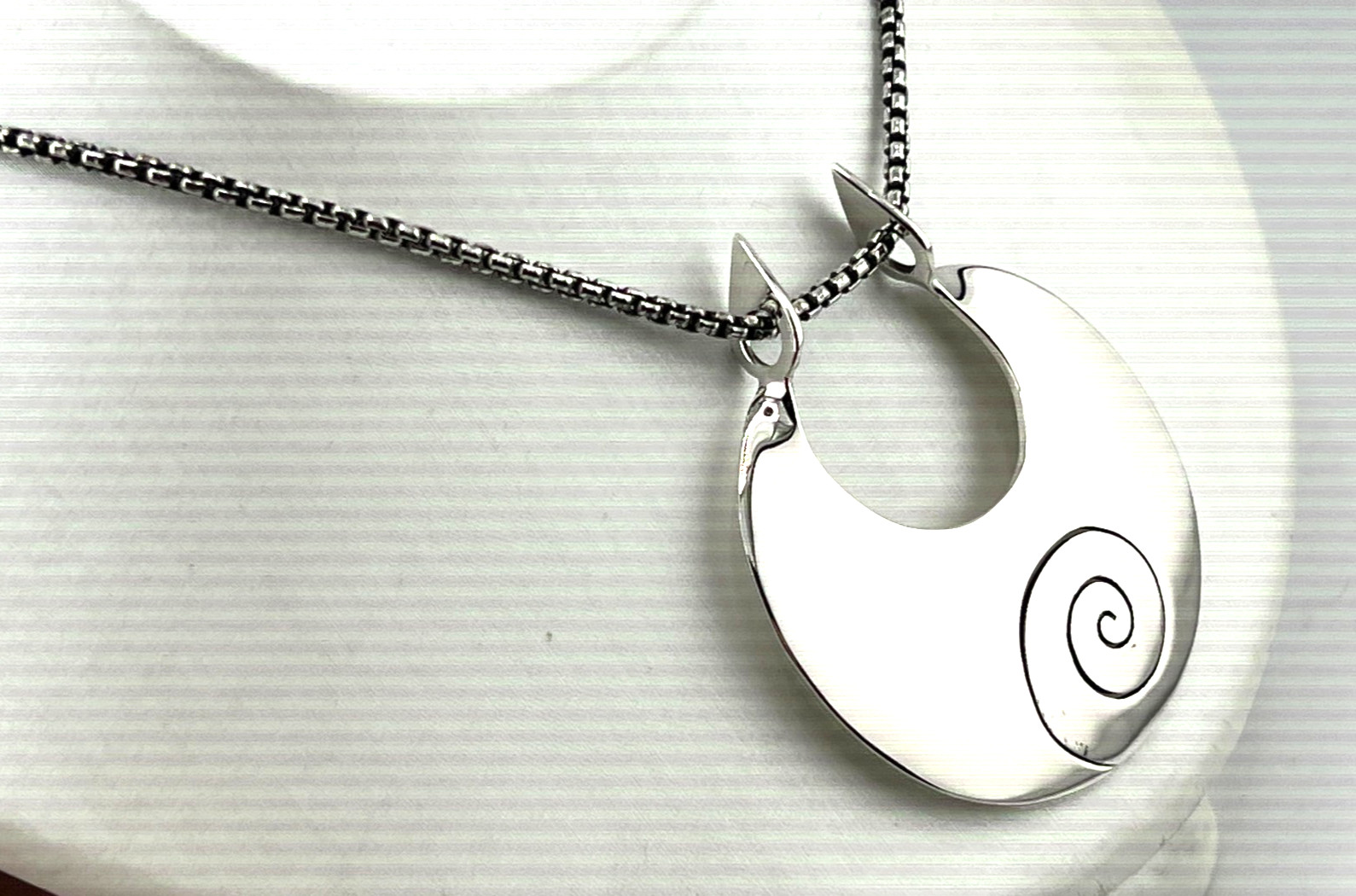 DDD Dominique Dinouart modernist pendant 925 Sterling silver necklace 18″L chain