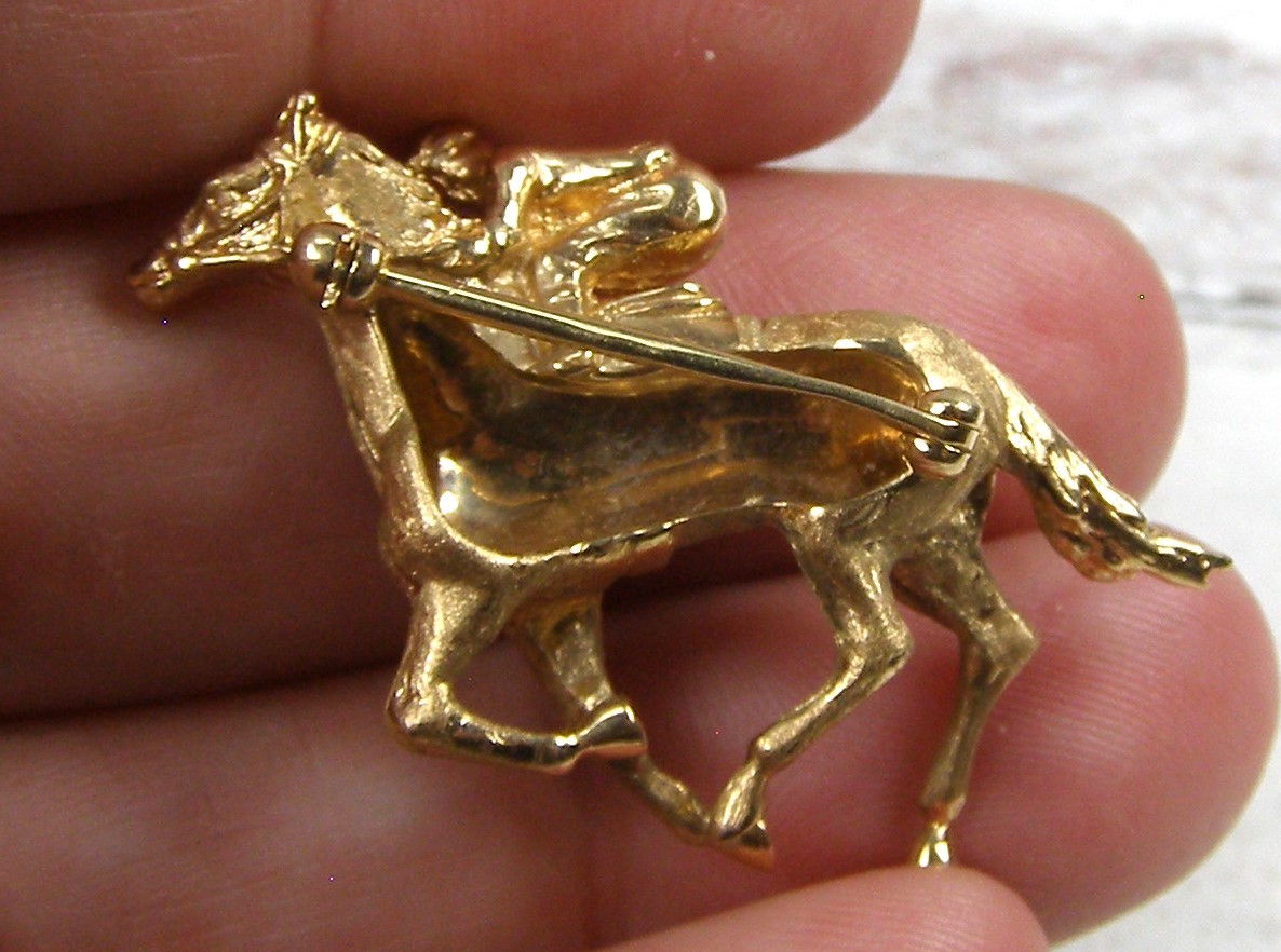 14K Yellow Gold Jockey on Running Horse Brooch Pin Equestrian Jewelry