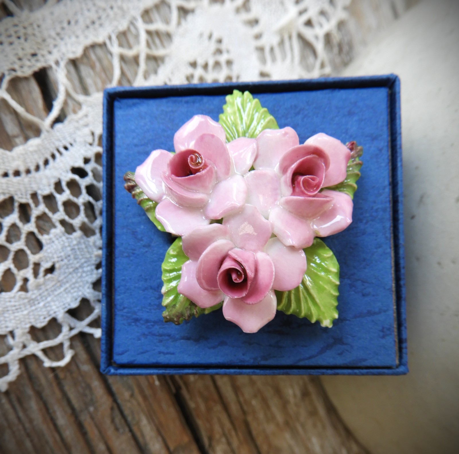 Vtg NIB Pink Roses Bone China Brooch|Pin Made in England 1.5″x1.5″