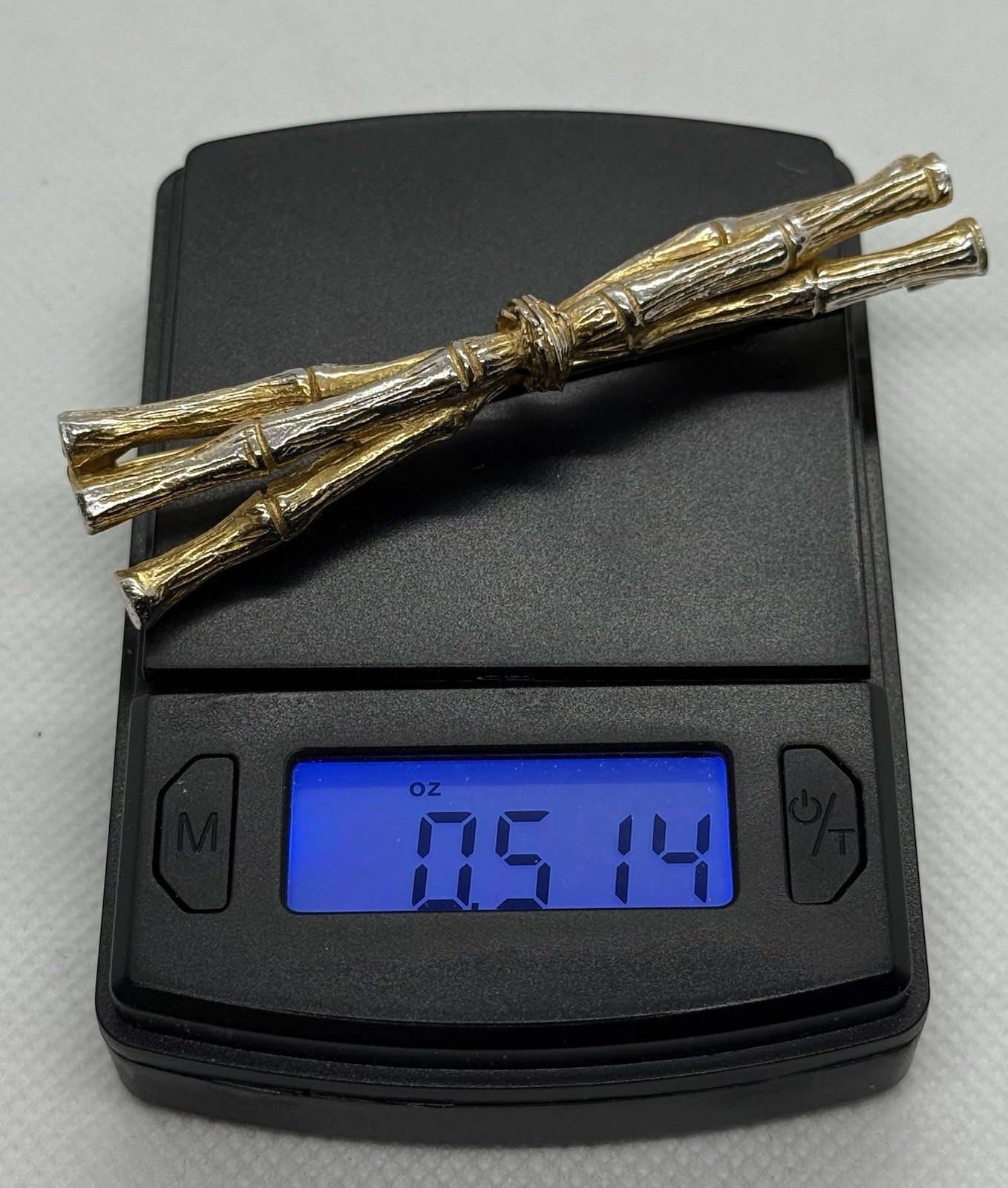 Vintage Signed Hattie Carnegie Gold & Silver Tone Metal Bamboo Bundle Brooch 3”