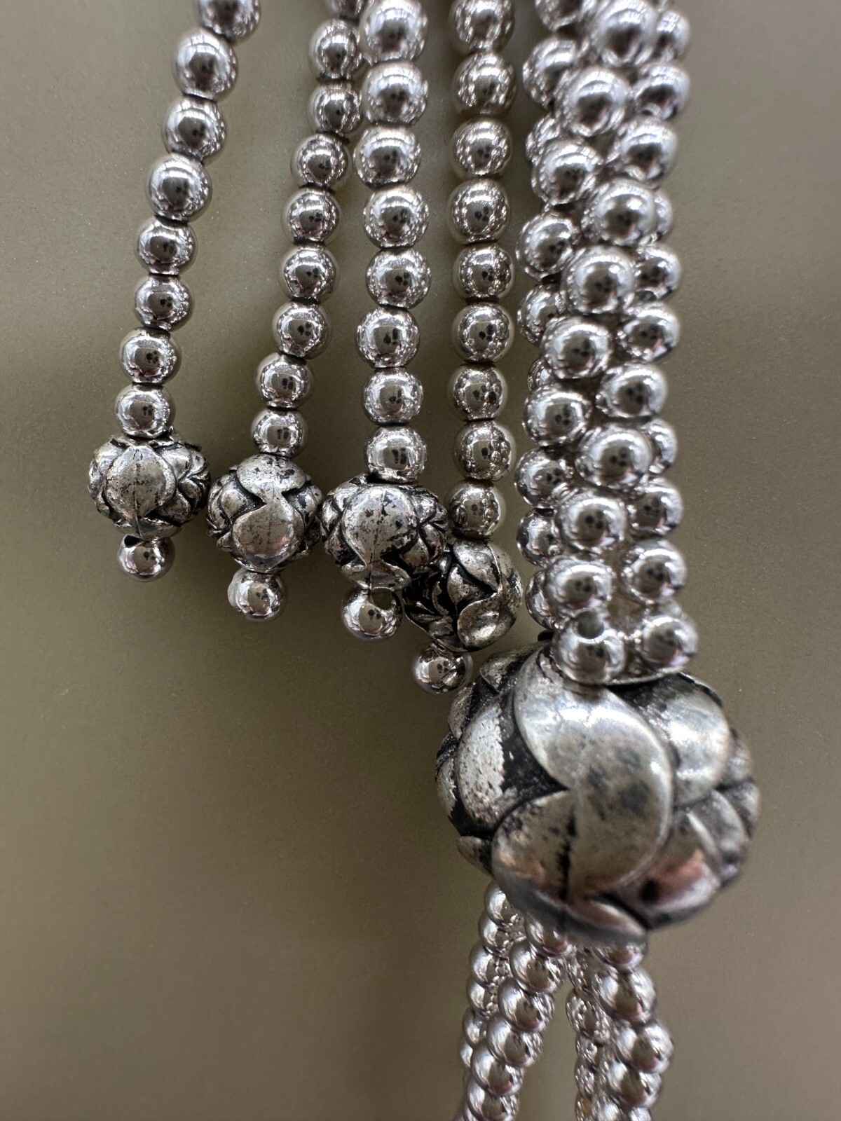 ESTATE SILVER TONE POPCORN CHAIN CAMELLIA FLOWER BEAD TASSEL OPEN NECKLACE 50″