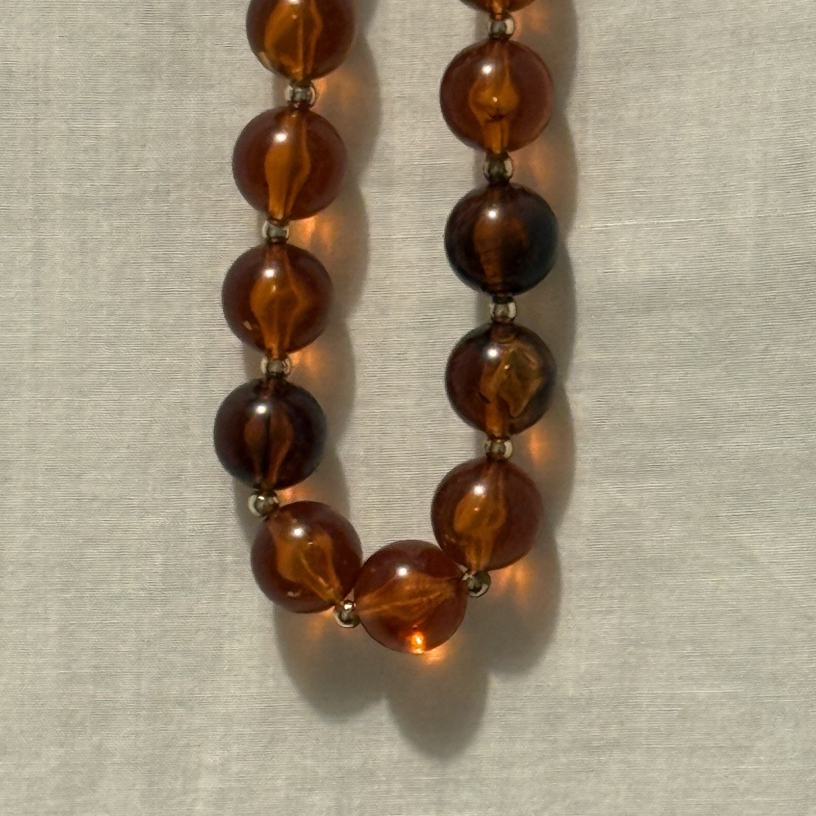 Vintage Amber Lucite Bead Necklace – 45 cm, Gold Spacers, 37 g