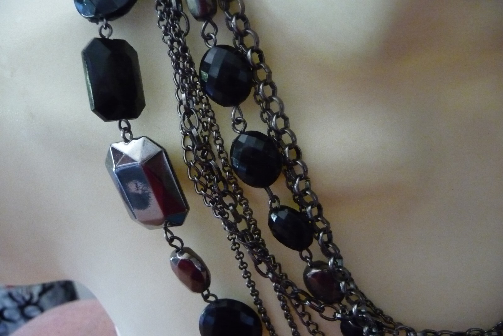 MULTI SILVER TONE CHAINS w Lrg BLACK & GUNMETAL GRAY STONES NECKLACE #811A