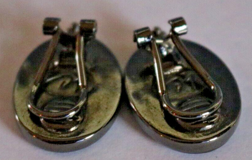 Earrings Abalone Signed L C Clip On Set in Gray Black Metal Silver or Pewter