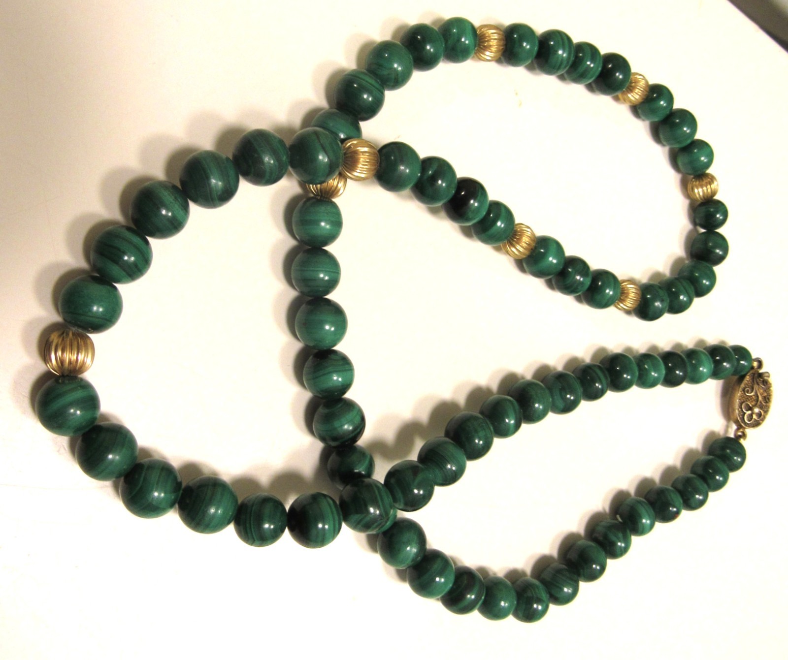 Vintage Chinese Export Malachite & Gold Wash Silver Clasp & fluted beads 27.5 in