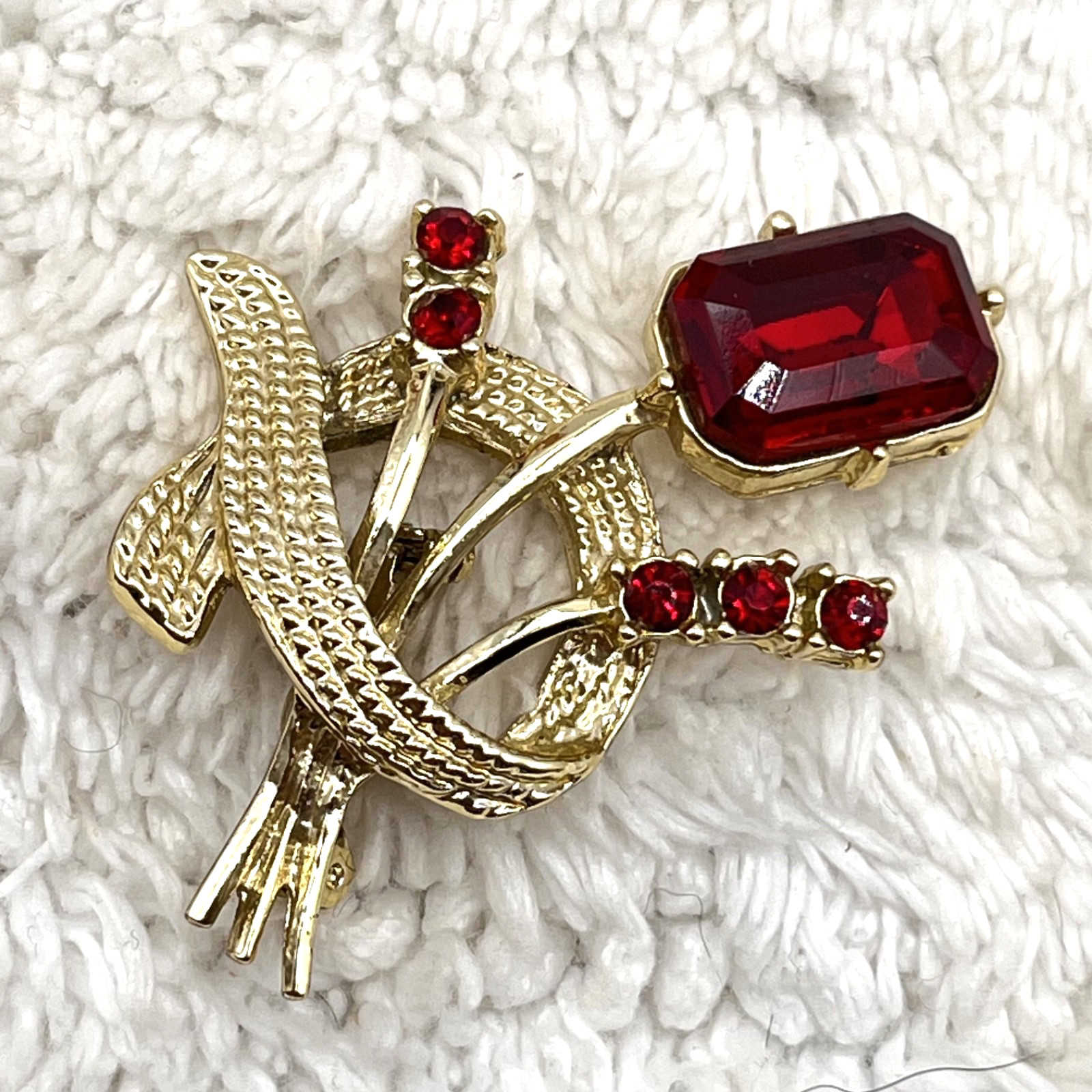 Vintage Flower Brooch Red Rhinestone Bouquet 2″