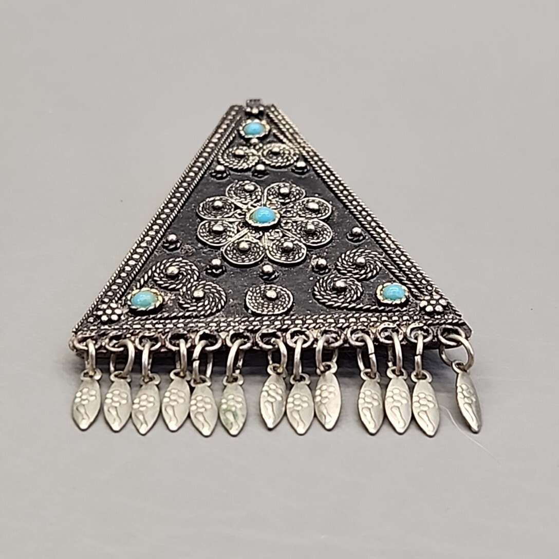 Vintage Triangle Pendant Filigree Cannetille Blue Glass Beads Silver Tone 2.5″