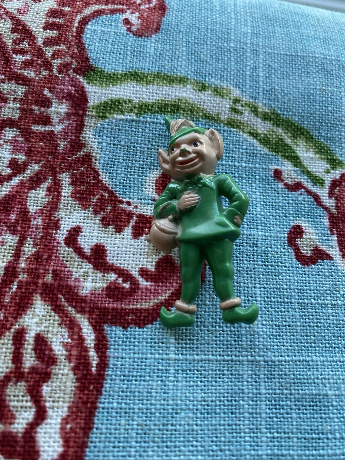 St Patrick’s Day Green Four Leaf Clover and Leprechaun Brooch Pin