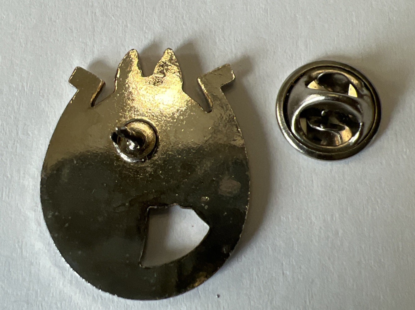 Brown Horse Head Horseshoe Pin Enamel Silver Tone Equestrian Vintage S